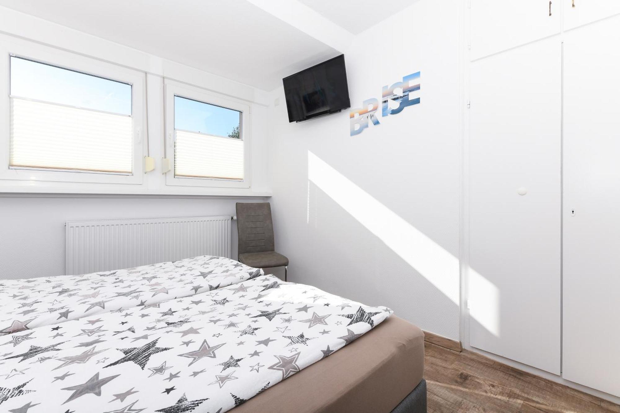 Ferienwohnung Haus Boje "Strandlaeufer" Neuharlingersiel Exterior photo
